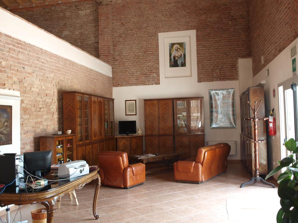 Hostel La Cascina Del Sole Rivarolo del Re ed Uniti Exterior foto