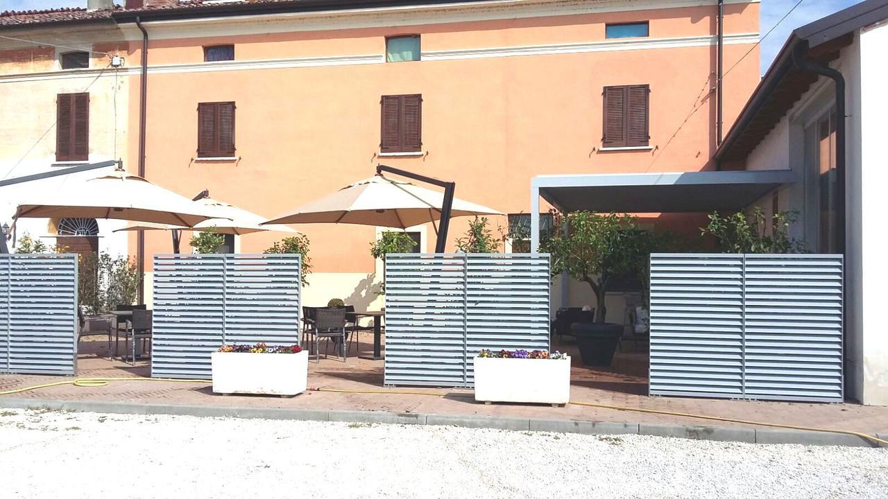 Hostel La Cascina Del Sole Rivarolo del Re ed Uniti Exterior foto