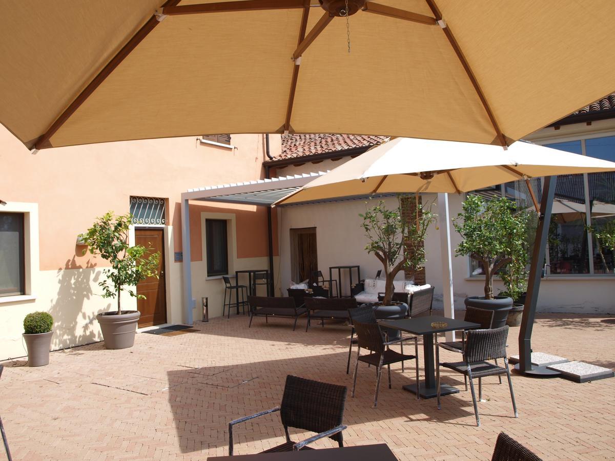 Hostel La Cascina Del Sole Rivarolo del Re ed Uniti Exterior foto